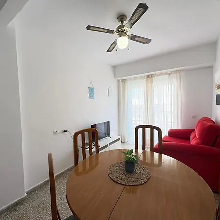 Sea View Postiguet Apartment *